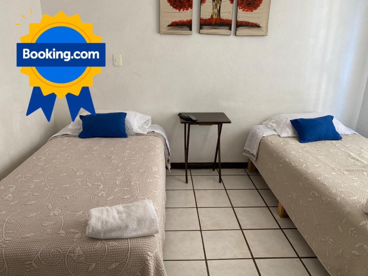 グアダラハラ Casa Ejecutivo Zona Iteso Bahia De Acapulcoヴィラ エクステリア 写真